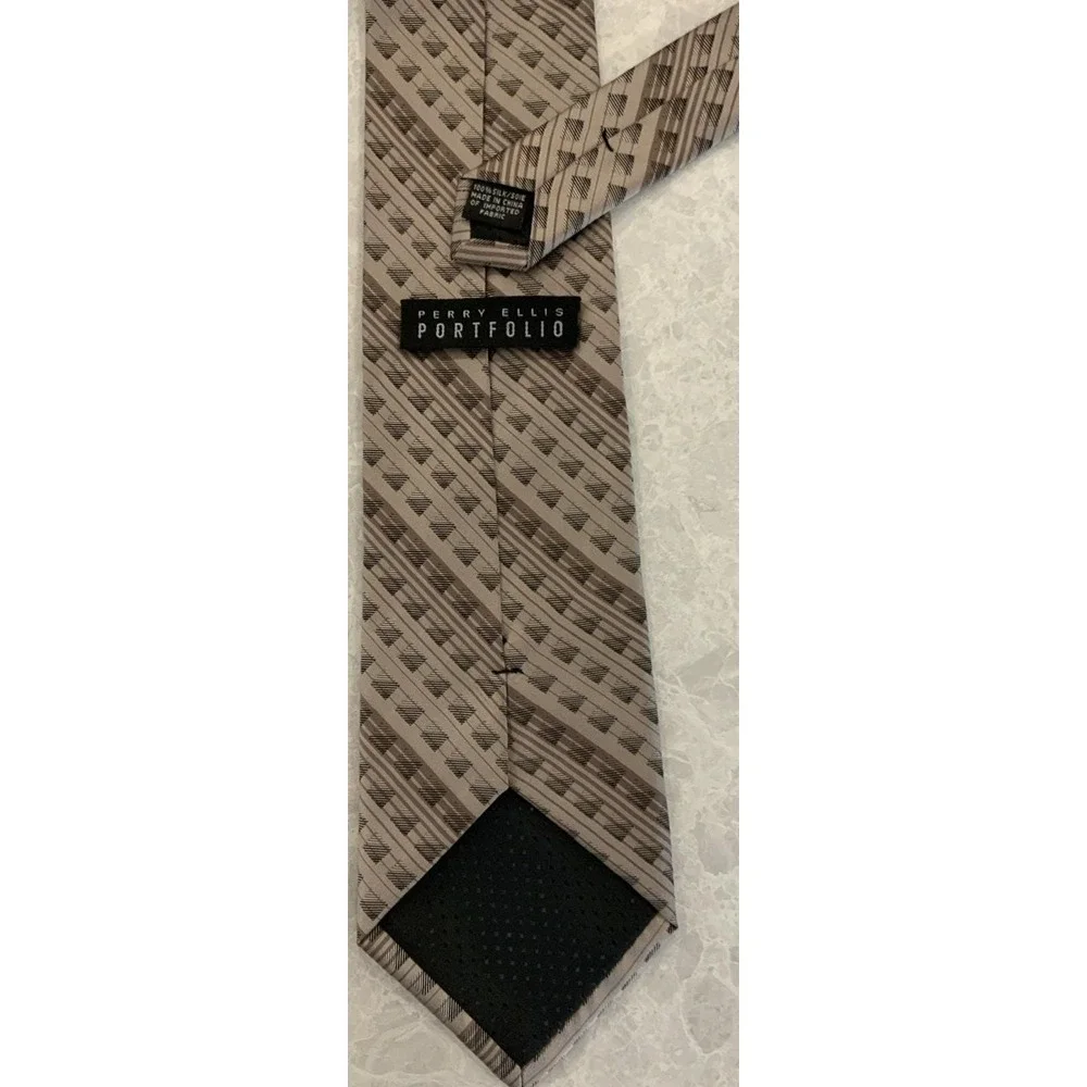 Tie Perry Ellis Portfolio 100% Pure Silk 4